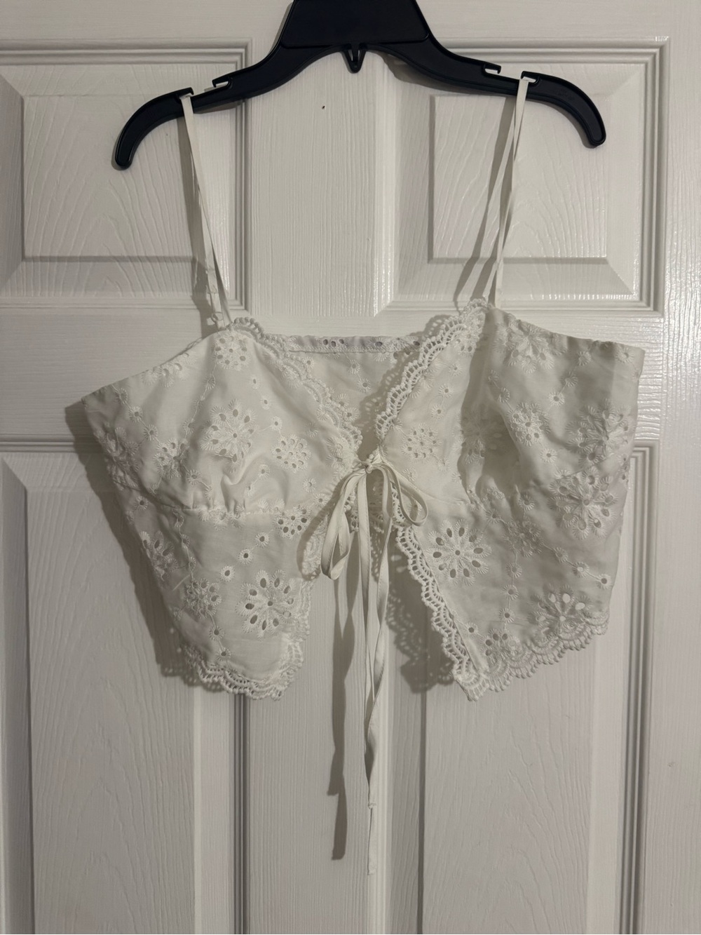 SHEIN White Eyelet Lace Tie-Front Cropped Camisole Top